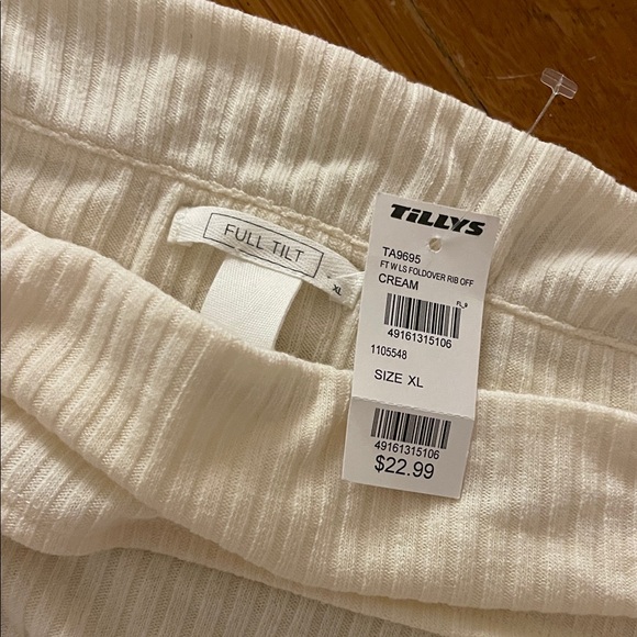 Off-Shoulder Cream Ribbed Top - Picture 3 of 3